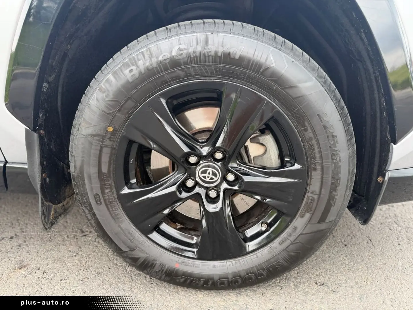 Toyota Rav-4