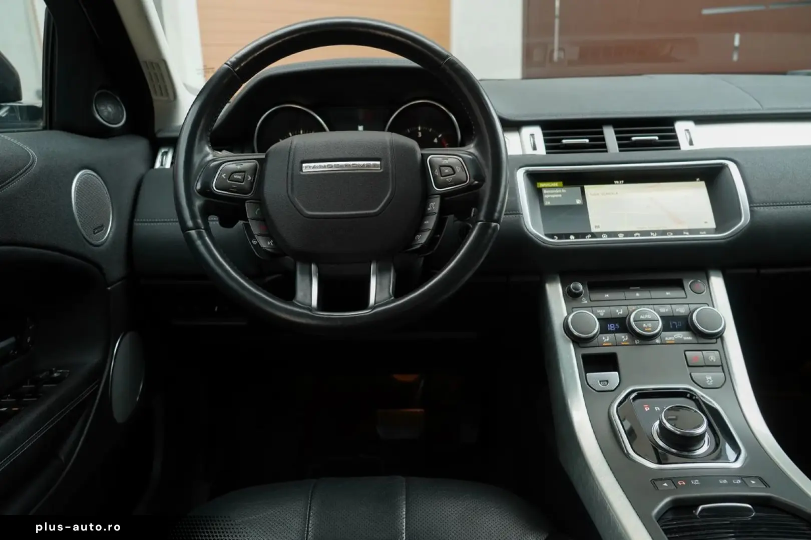 Land-Rover Range-Rover-Evoque