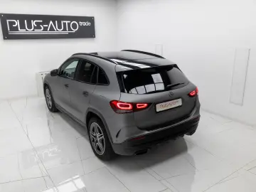 Mercedes-Benz GLA 220
