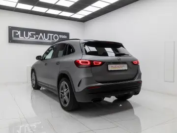Mercedes-Benz GLA 220