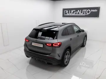 Mercedes-Benz GLA 220