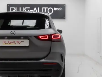 Mercedes-Benz GLA 220