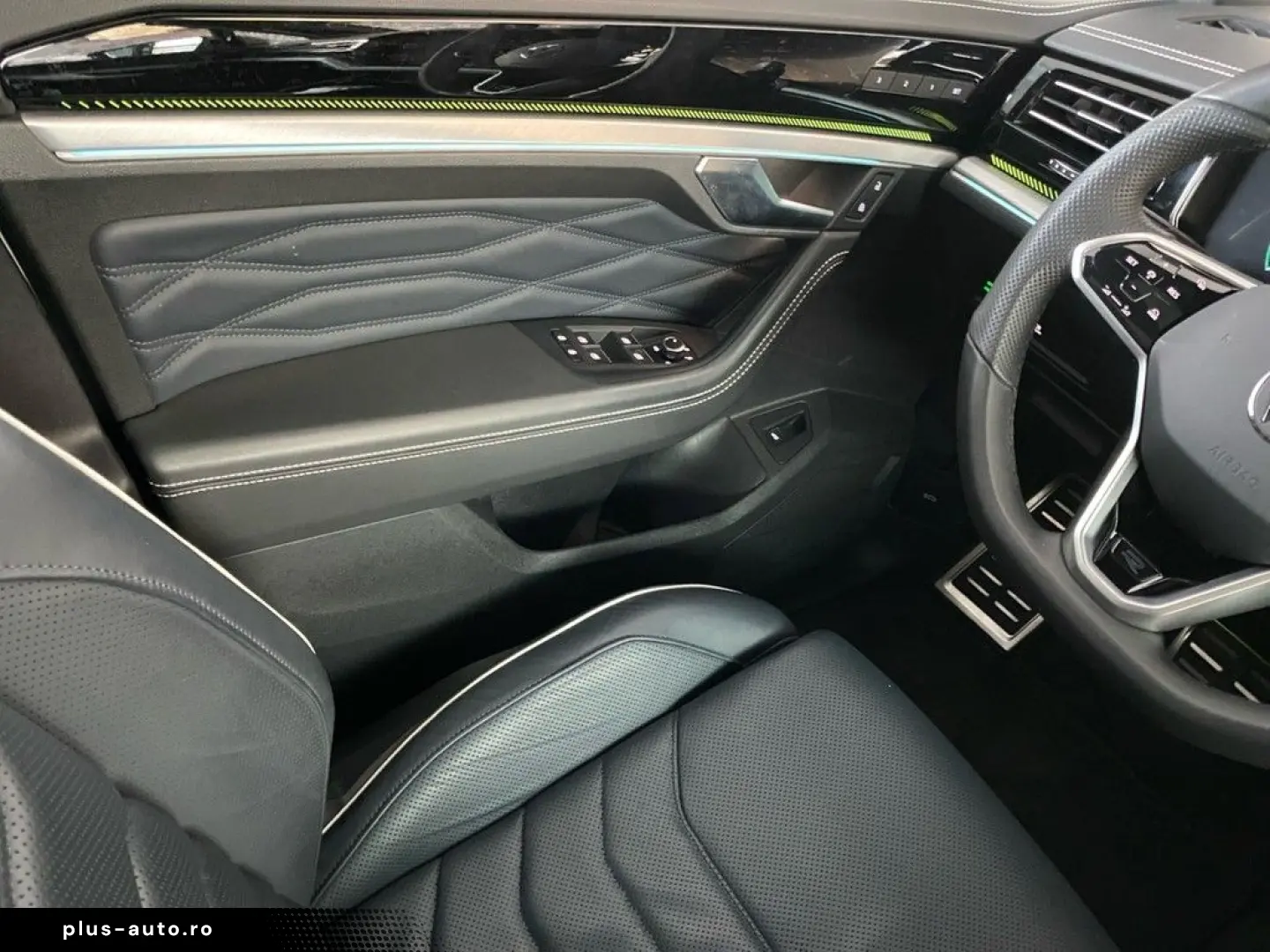 VW Touareg 3.0 TDI 4M R-Line AHK PANO HUD AHK PANO