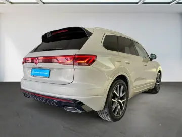 VW Touareg 3.0 TDI 4M R-Line AHK PANO HUD AHK PANO