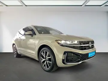 VW Touareg 3.0 TDI 4M R-Line AHK PANO HUD AHK PANO
