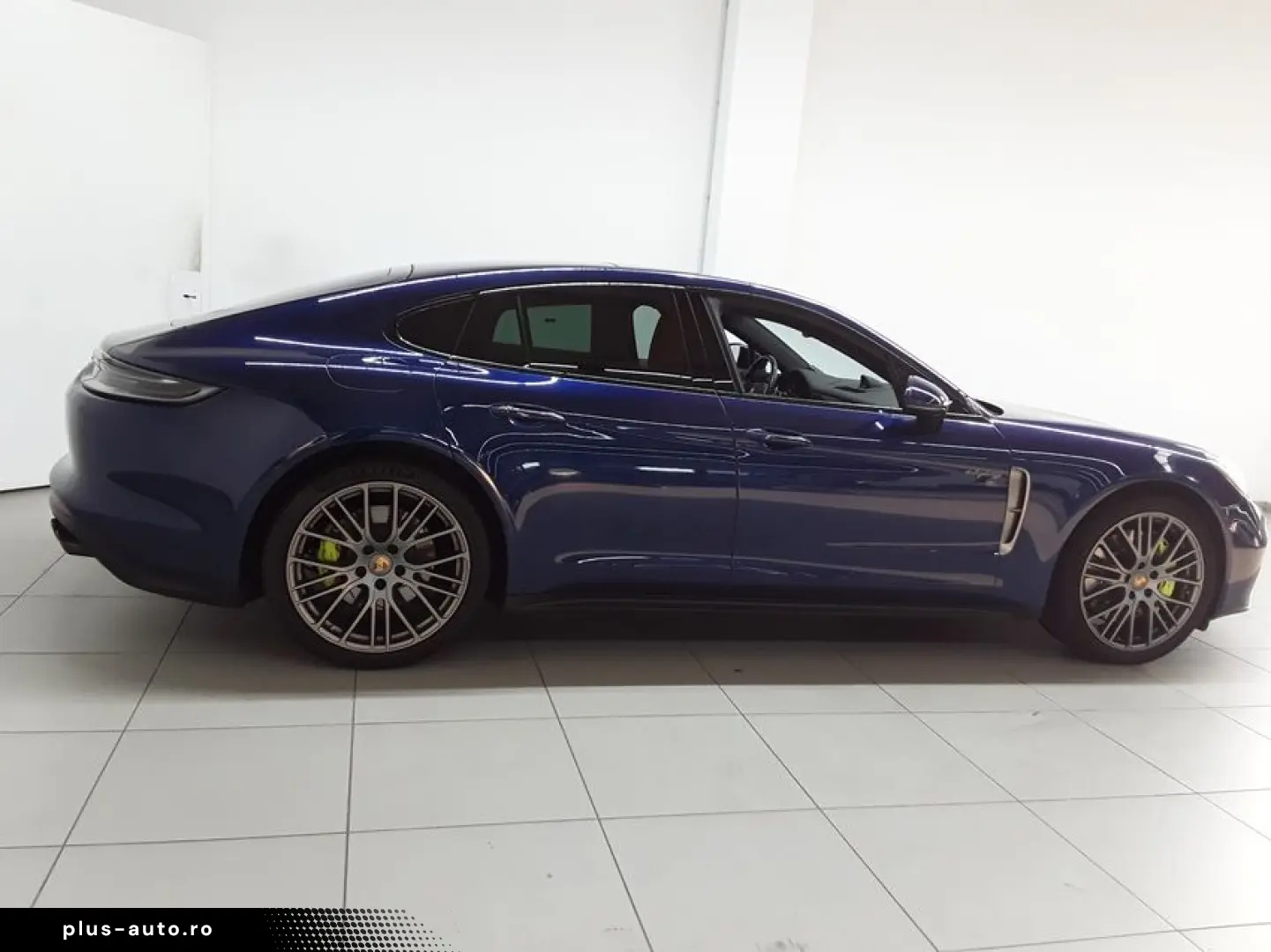 PORSCHE Panamera 4 E-Hybrid Platinum Edition