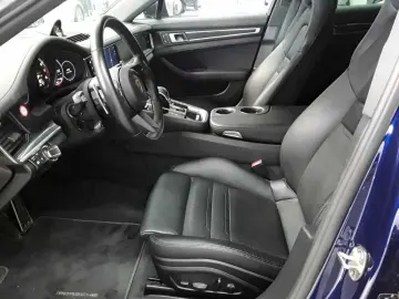 PORSCHE Panamera 4 E-Hybrid Platinum Edition