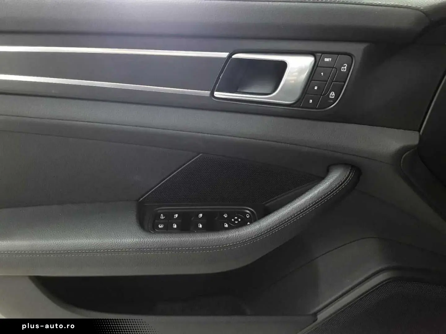 PORSCHE Panamera 4 E-Hybrid Platinum Edition