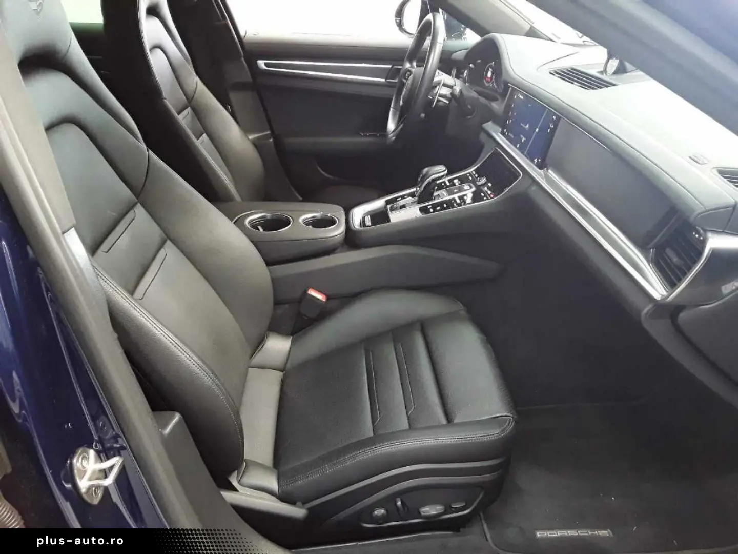 PORSCHE Panamera 4 E-Hybrid Platinum Edition