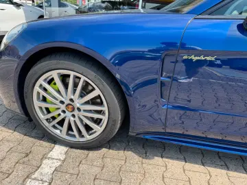 Porsche Panamera 4 E-Hybr. Platinum