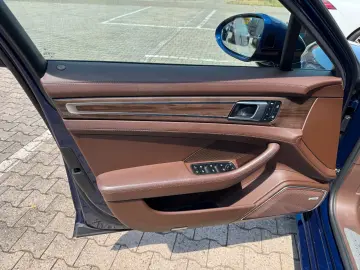 Porsche Panamera 4 E-Hybr. Platinum