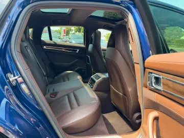 Porsche Panamera 4 E-Hybr. Platinum