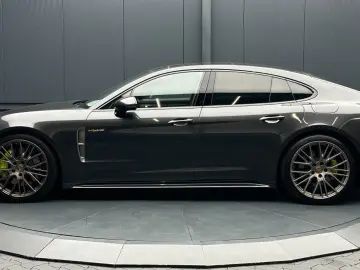 PORSCHE Panamera 4 E-Hybrid Platinum Edition CARBON 21Zo