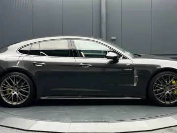 PORSCHE Panamera 4 E-Hybrid Platinum Edition CARBON 21Zo