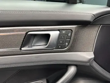 PORSCHE Panamera 4 E-Hybrid Platinum Edition CARBON 21Zo