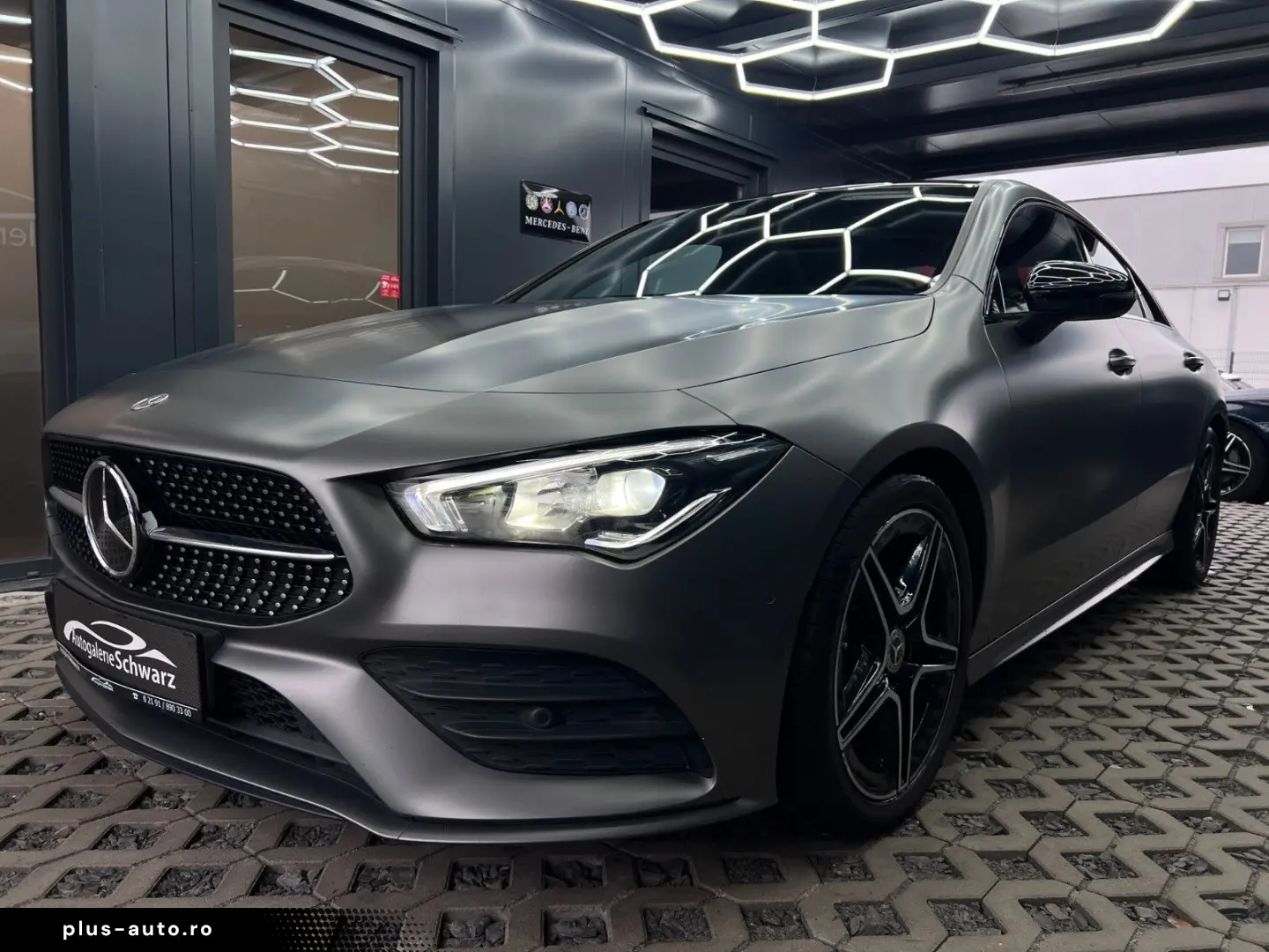 MERCEDES-BENZ CLA 180d Coupé AMG NIGHT DISTR KAM PANO
