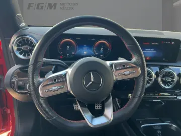 MERCEDES-BENZ CLA 250e Coupé AMG BURM. DISTRONIC NIGHT.