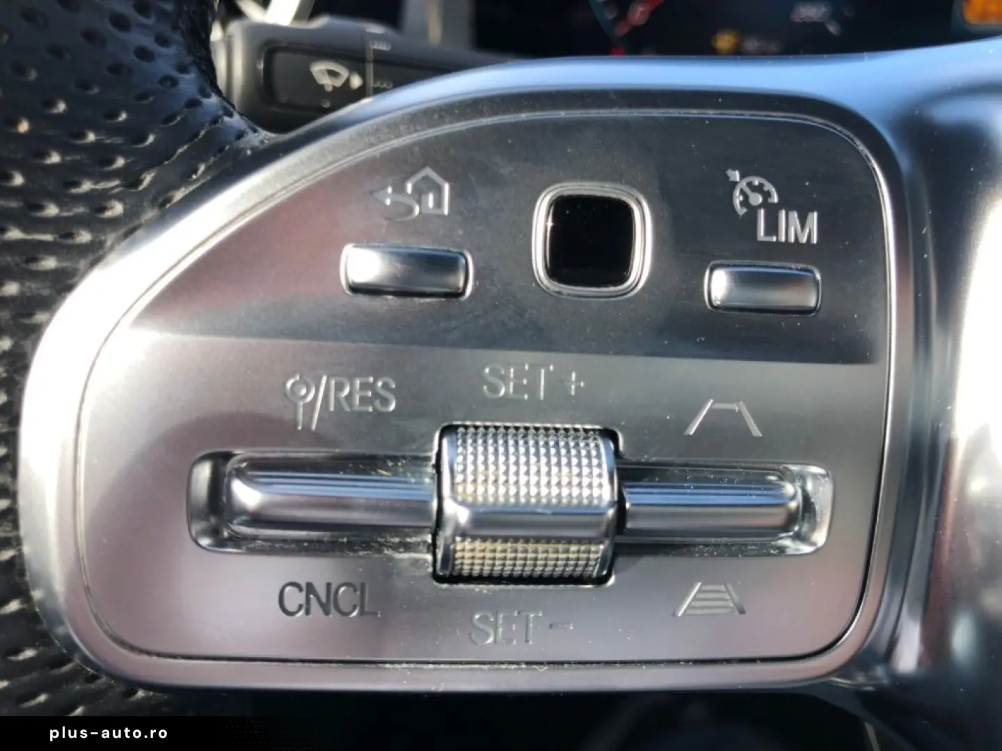 MERCEDES-BENZ CLA 250 e Coupe AMG AMG MBUX MBeam Fahrassist