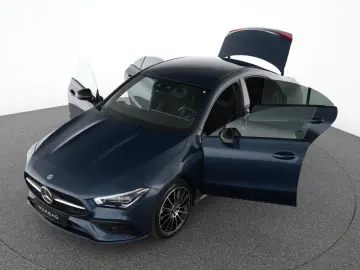 MERCEDES-BENZ CLA 250 e Coupé AMG Night Kamera