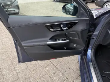 MERCEDES-BENZ C 300 AMG Advanced Night
