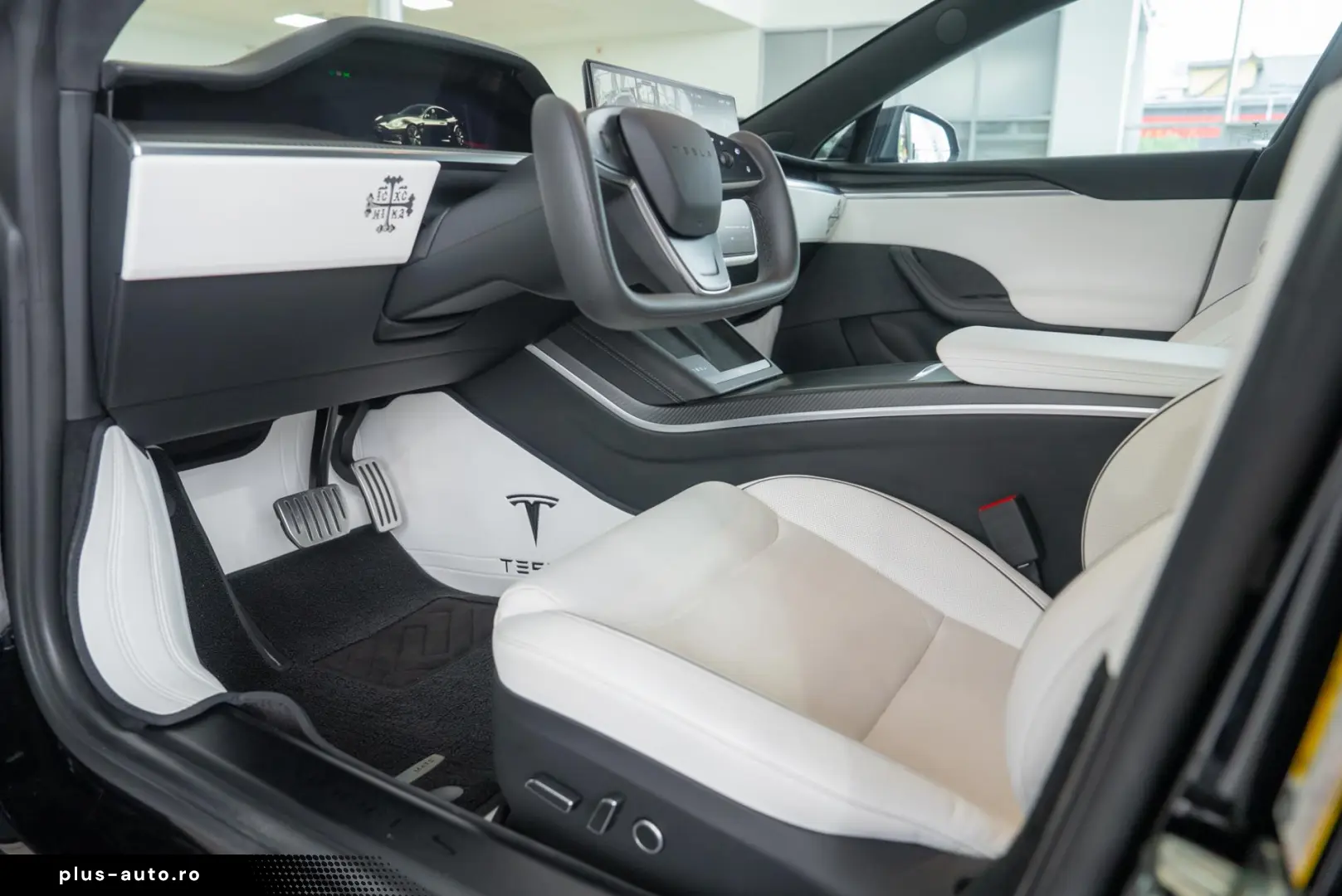 Tesla Model S PLAID