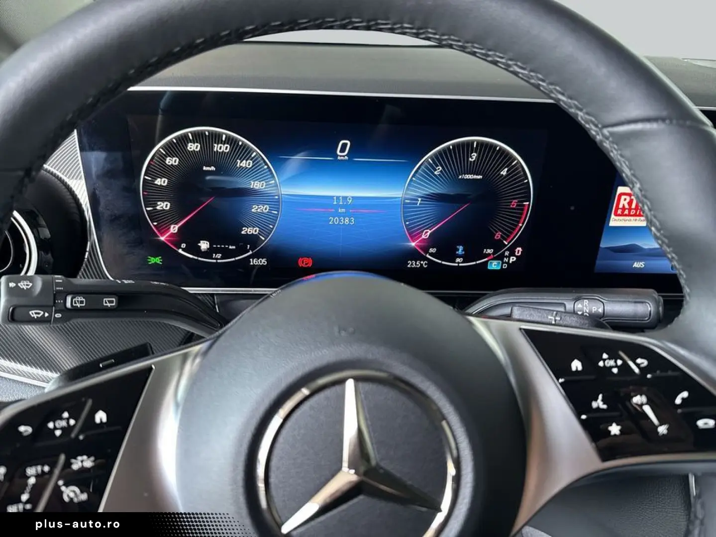 MERCEDES-BENZ V 220 lang