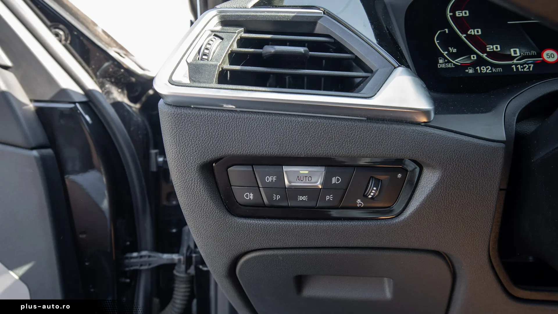 BMW M340d xDrive Touring  Pano  Head-Up  H K  Led
