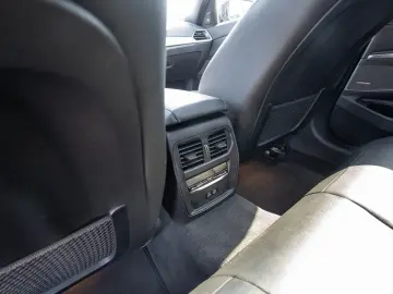 BMW M340d xDrive Touring  Pano  Head-Up  H K  Led