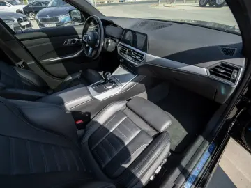 BMW M340d xDrive Touring  Pano  Head-Up  H K  Led