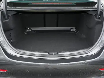 Mercedes-Benz C 300 AMG AHK MBUX KLIMA