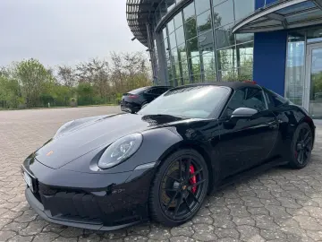 PORSCHE Targa 4 GTS T-Hybrid Sport Chrono BOSE PASM PDK