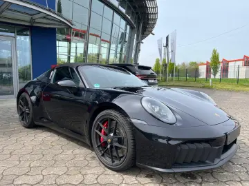PORSCHE Targa 4 GTS T-Hybrid Sport Chrono BOSE PASM PDK