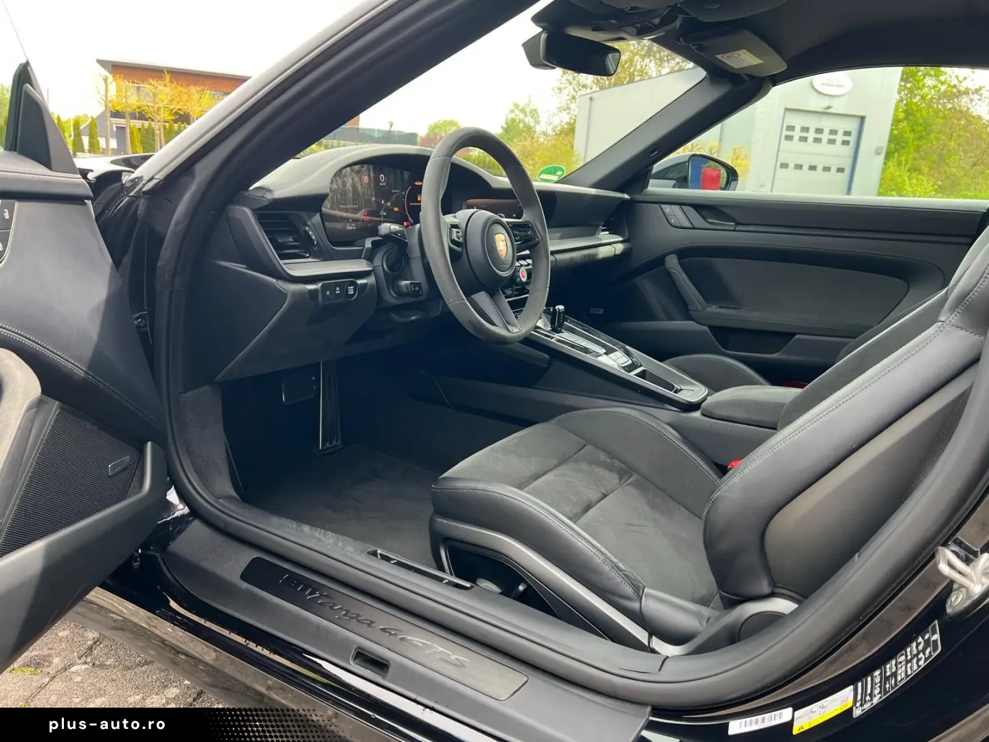 PORSCHE Targa 4 GTS T-Hybrid Sport Chrono BOSE PASM PDK