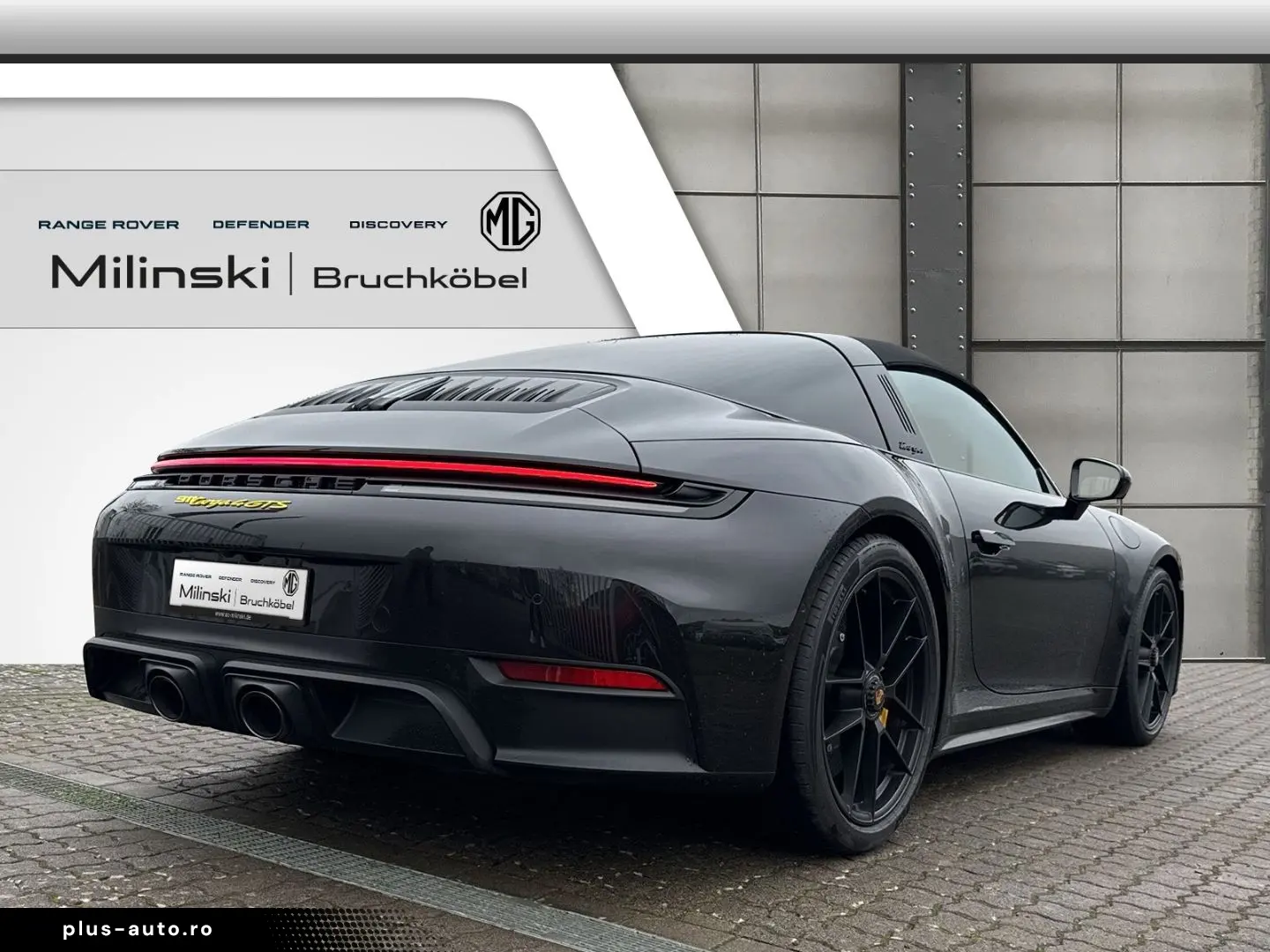 PORSCHE 911 992 Targa 4 GTS Burmester
