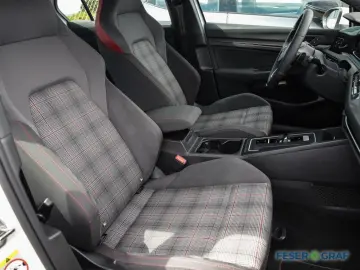 VW Golf 8 GTI 2.0 TSI DSG ACC LED Navi RüKa Sitzh.