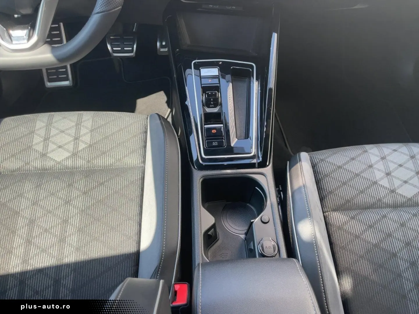 VW Golf R-Line 1.5 eTSI ACC LED NAVI PDC VIRT SHZ