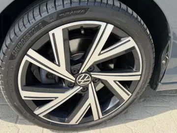 VW Golf 8 2.0 TSI Highline Pano. LED Standh. HeadUp