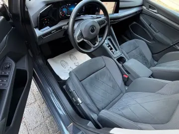 VW Golf 8 2.0 TSI Highline Pano. LED Standh. HeadUp