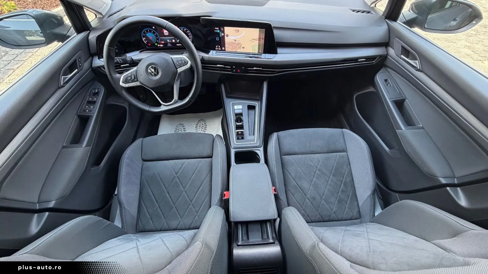 VW Golf 8 2.0 TSI Highline Pano. LED Standh. HeadUp