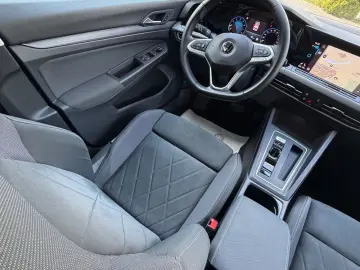 VW Golf 8 2.0 TSI Highline Pano. LED Standh. HeadUp