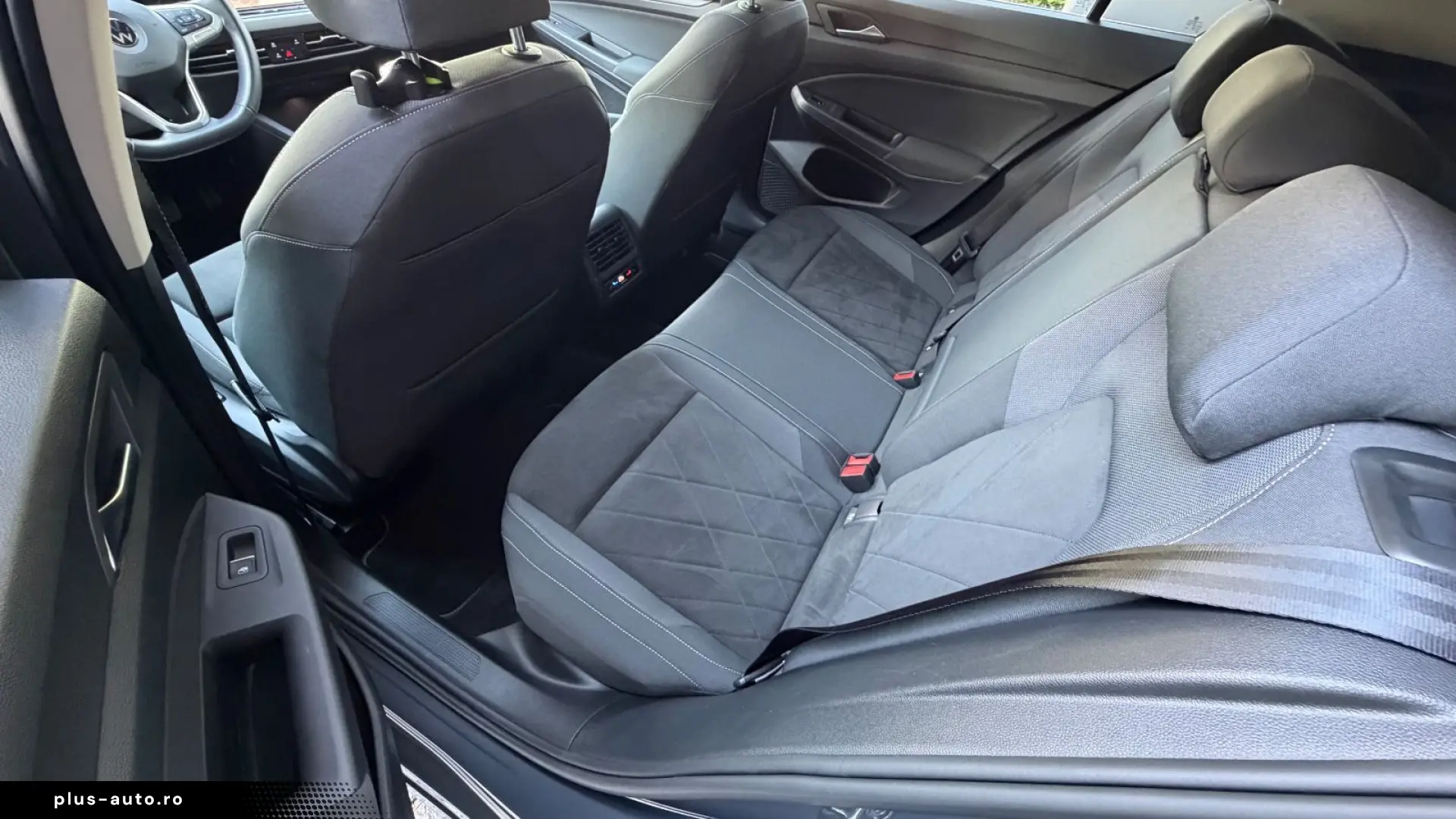 VW Golf 8 2.0 TSI Highline Pano. LED Standh. HeadUp