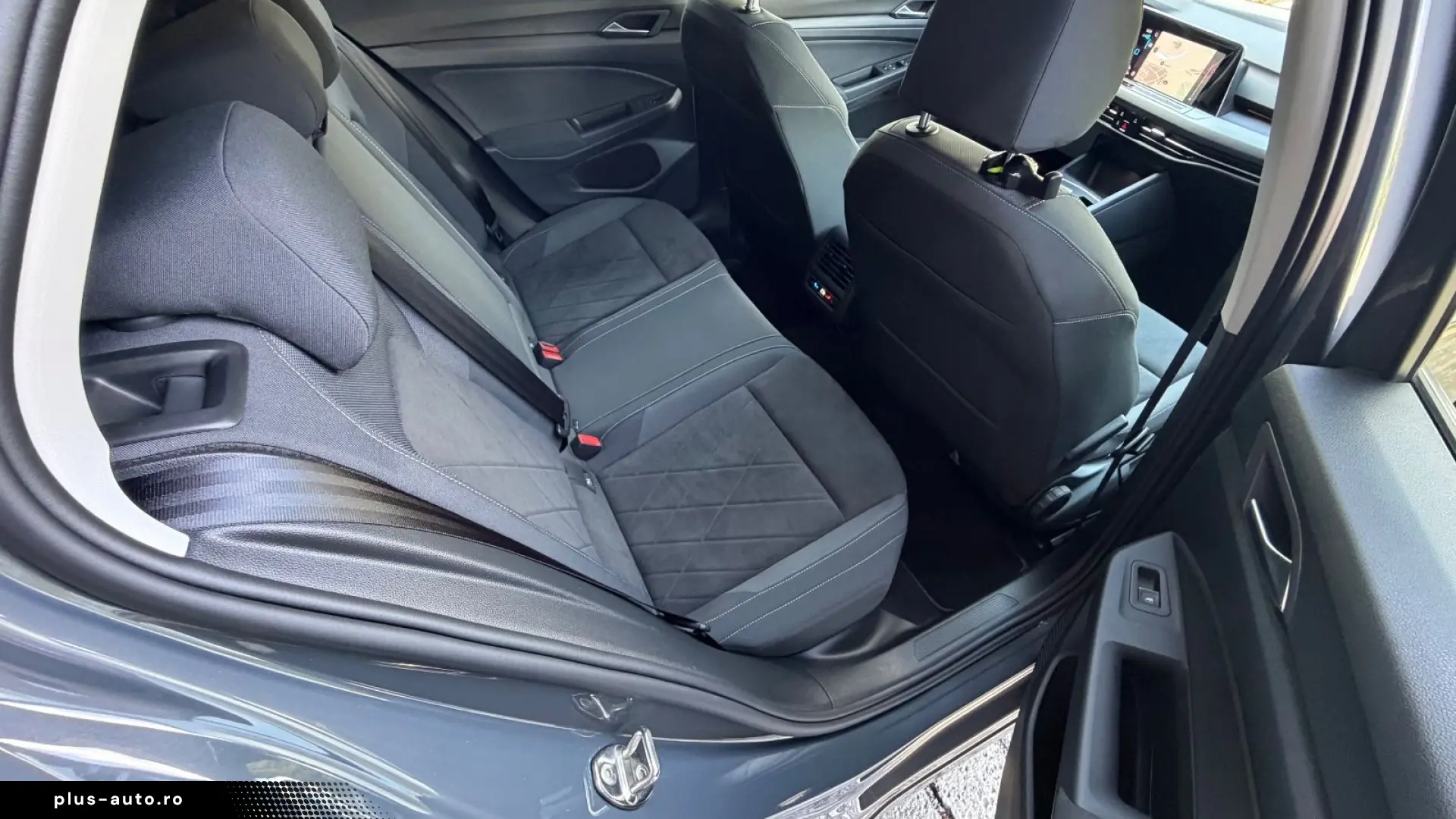 VW Golf 8 2.0 TSI Highline Pano. LED Standh. HeadUp