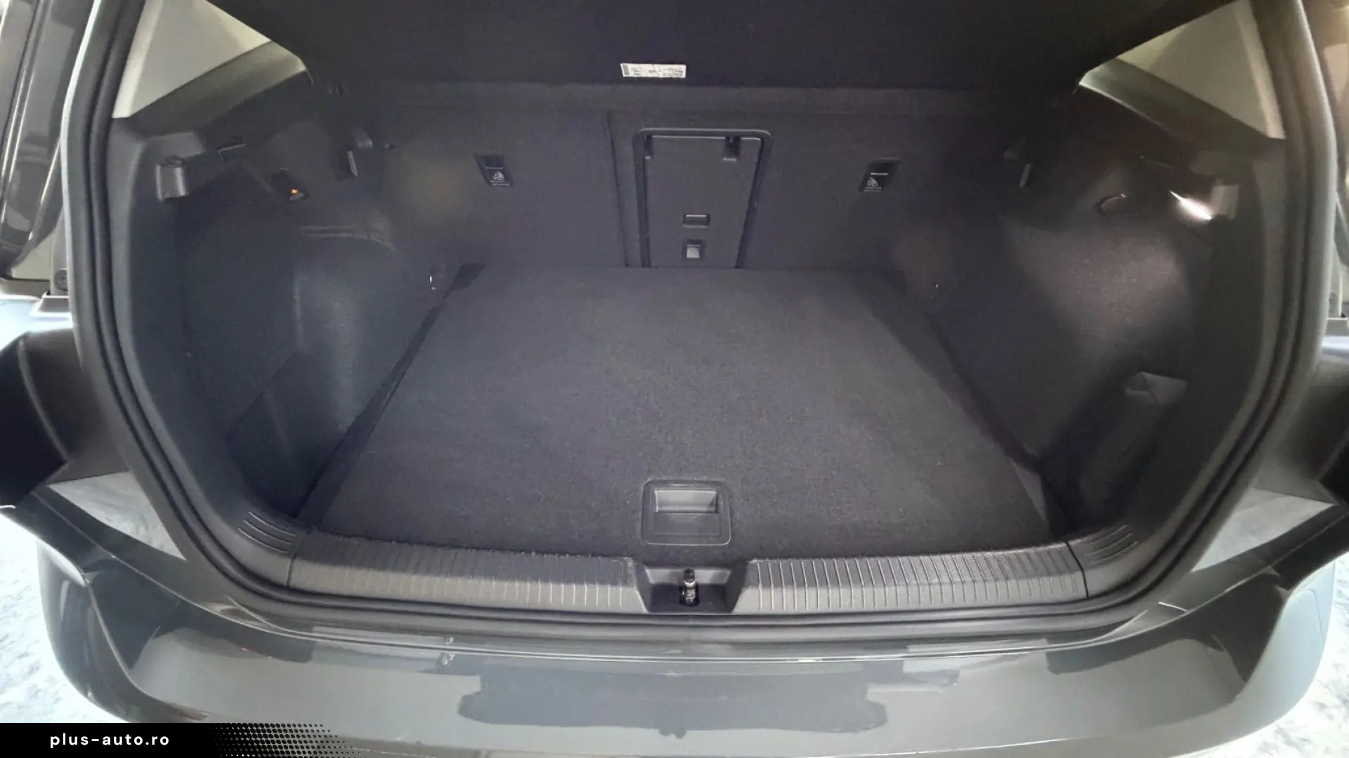 VW Golf 8 2.0 TSI Highline Pano. LED Standh. HeadUp