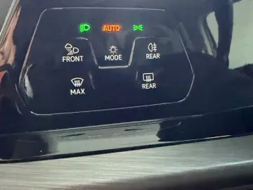 VW Golf 8 2.0 TSI Highline Pano. LED Standh. HeadUp