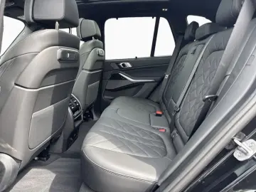 BMW X5 xDr30d MSpo IcGlow Ventilation 360 SoftClo 4ZClima