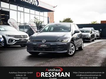 VW Golf 1.5 eTSI Life ACC LED APP SITZ LENKHZG PDC
