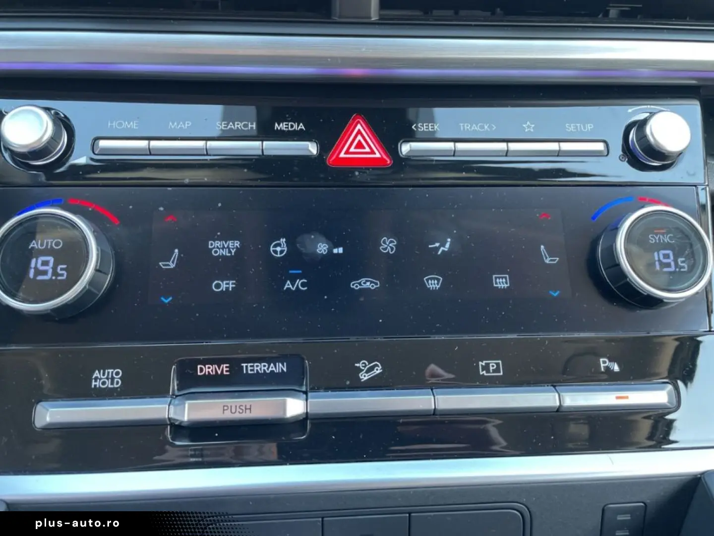 HYUNDAI SANTA FE HEV MY25 1.6 AT 4WD Signature Komf Tech