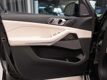 BMW X7 4.0i