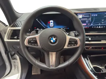 BMW X5 xDr30d MSpo Massage Ventil SoftClo AirSusp 4ZClima