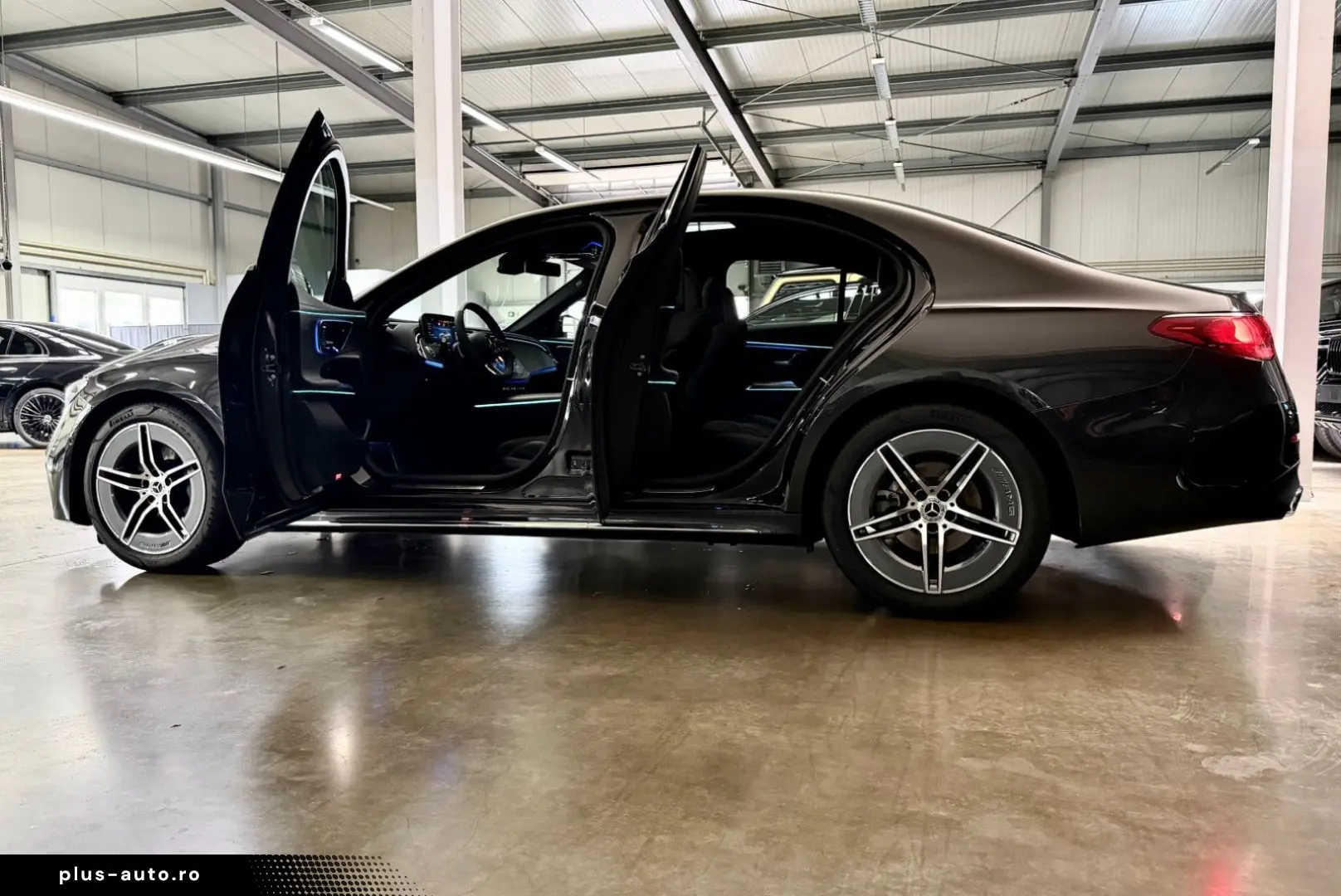MERCEDES-BENZ E 220 d   AMG Line Advanced   Pano